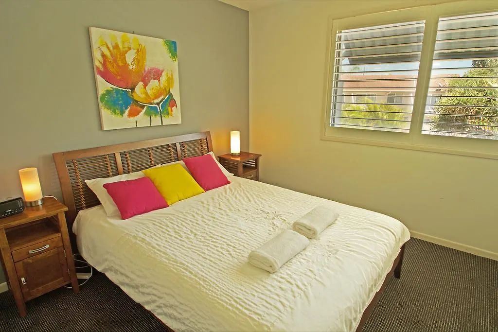 Surf Club Apartments Marcoola Aparthotel