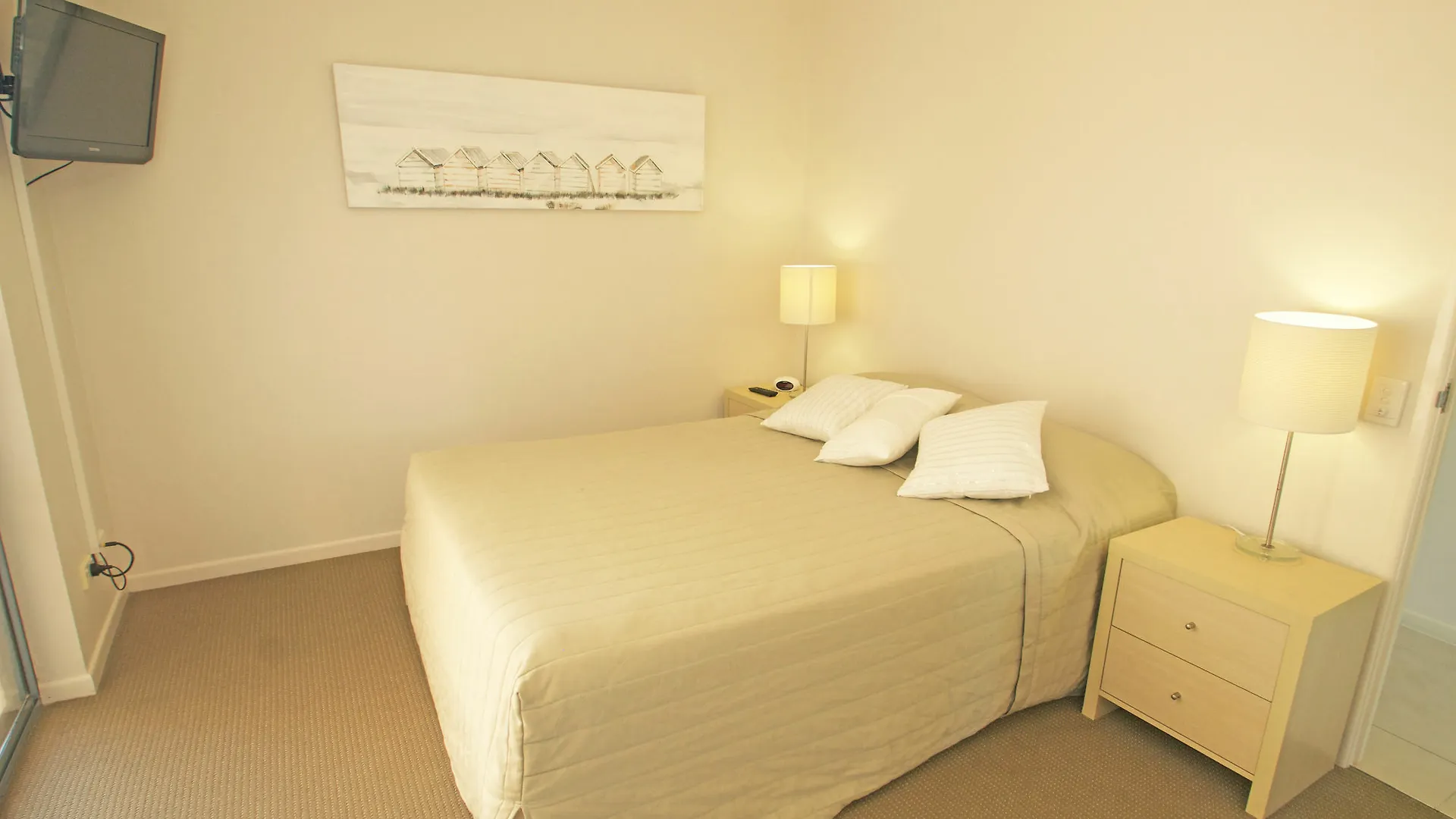 Surf Club Apartments Marcoola