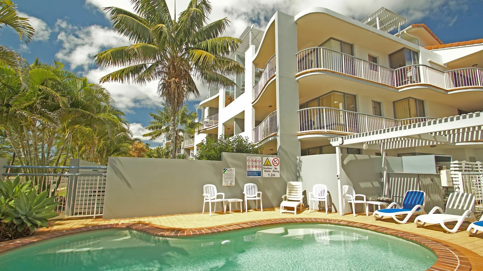 Surf Club Apartments Marcoola